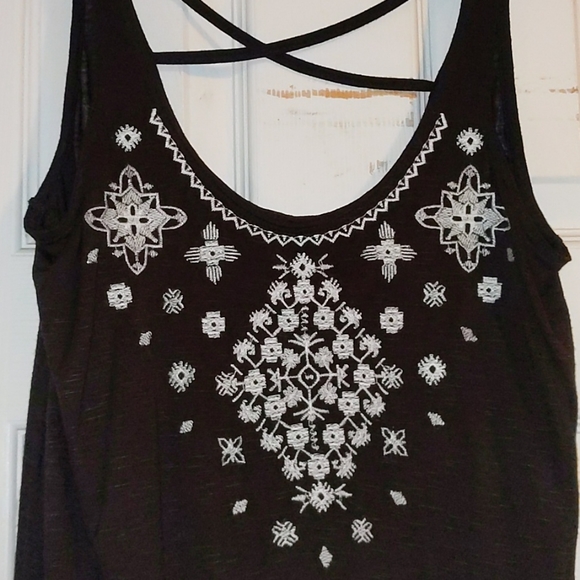 Aeropostale Crisscross/Strappy Back Tank - Picture 3 of 6